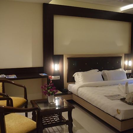 Hotel Dayal Shree Paradise Бхопал Екстер'єр фото