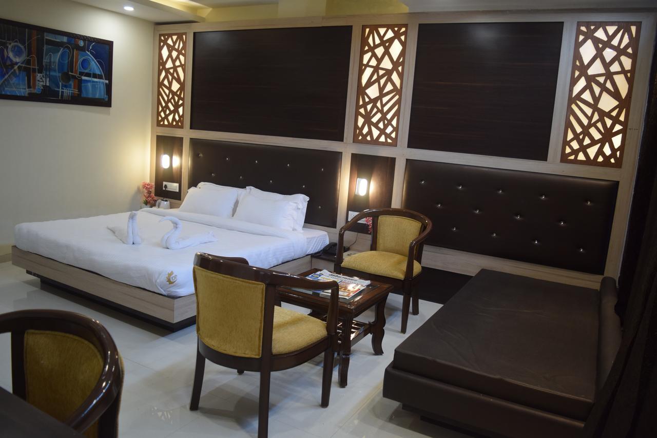 Hotel Dayal Shree Paradise Бхопал Екстер'єр фото