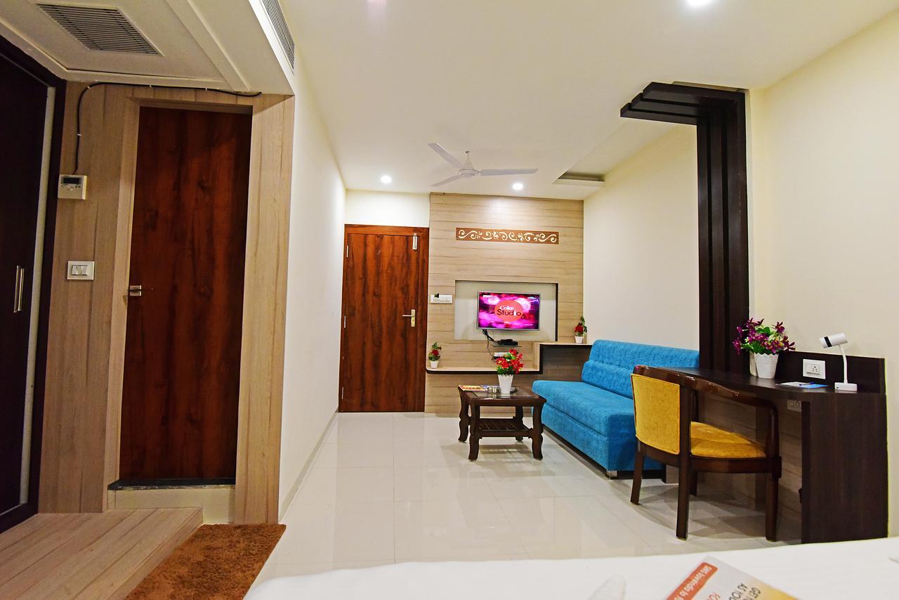 Hotel Dayal Shree Paradise Бхопал Екстер'єр фото