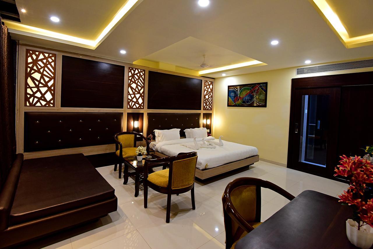 Hotel Dayal Shree Paradise Бхопал Екстер'єр фото